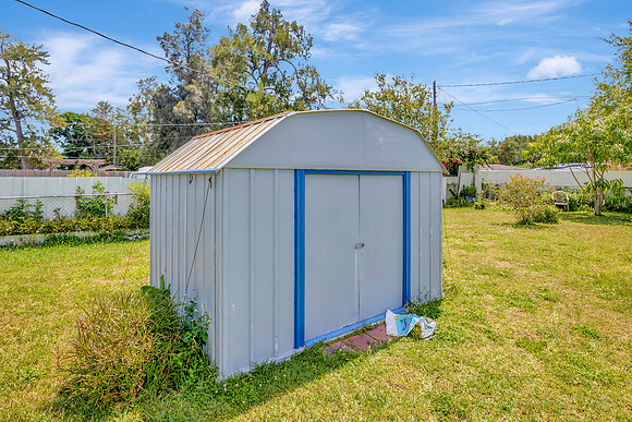 Leeann Sack 6005 Francis Dr.-32