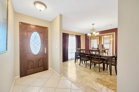 Curt 14918 Northwood Village Ln-14