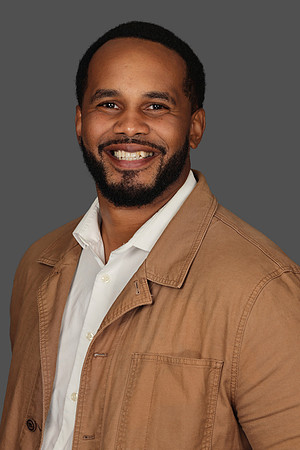 Benjamin Pooler Headshot-1
