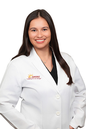 Alexis Franco Headshot White 2
