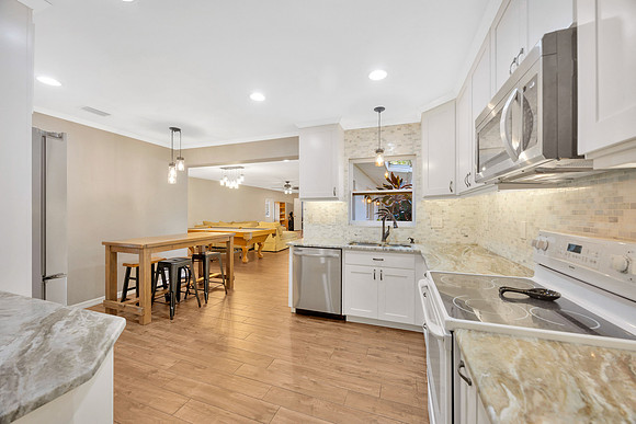 Leeann Sack 15040 Lake Magdalene Blvd.-46