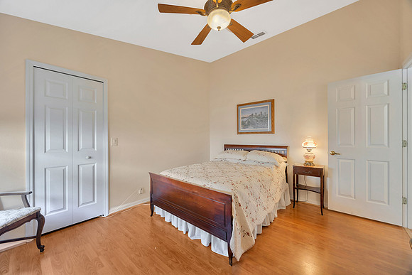 Linda Urban 2852 Banyan Hill Ln-14