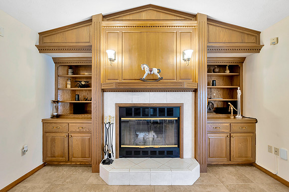 Linda Urban 11 Sycamore Ct. W-66
