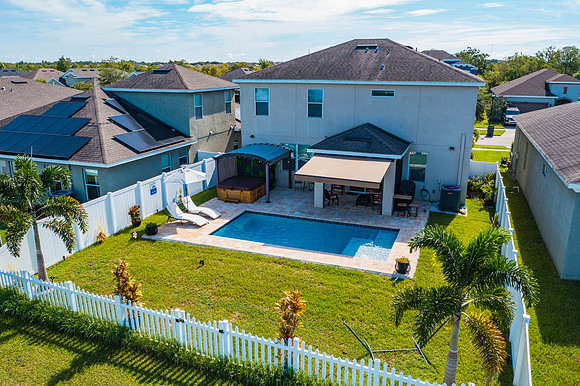 Vargas Grand Kempston Dr.-61