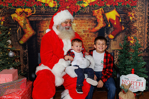 Live Oak Christmas December 14th 2024-7