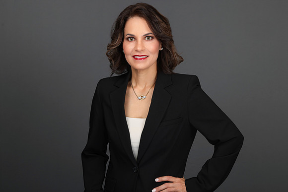 Maria Munoz Headshots-18