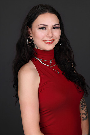Brianna Vazquez Professional Headshot-1