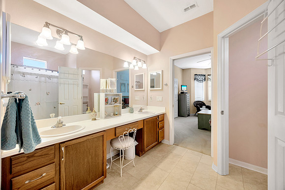 Linda Urban 8137 Ponkan Rd-18
