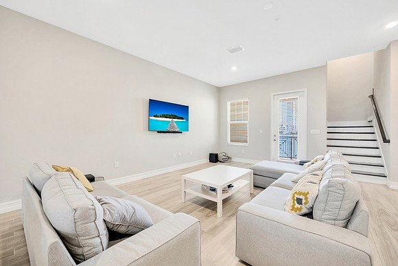 Dev 5351 Bridge St. Unit 100-33