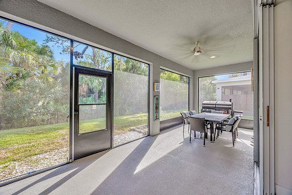 Leeann 9091 Spruce Creek Cir-45