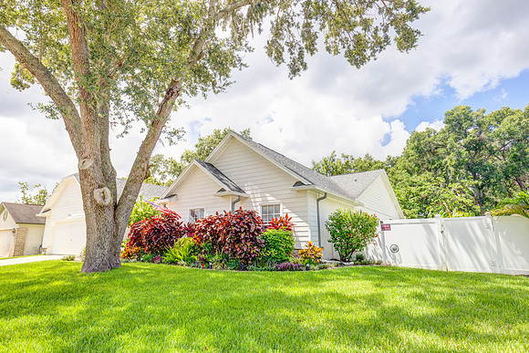 Krista Rogers 2625 Crestfield Dr Exterior-2