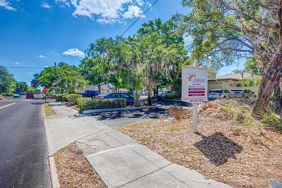 Suncoast Skin Winter Haven Location-18