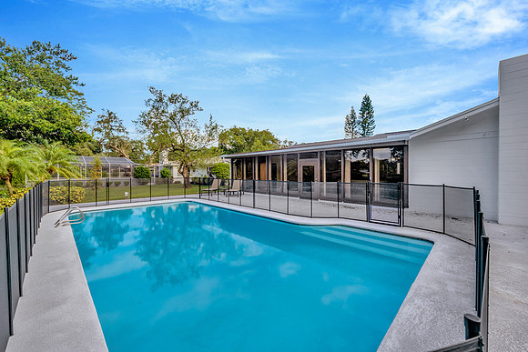 McKenzie 106 Crestview Dr. Pool-5