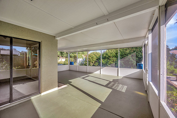 Brownlee Group 4304 Barret Ave-26