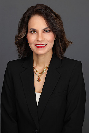 Maria Munoz Headshots-1