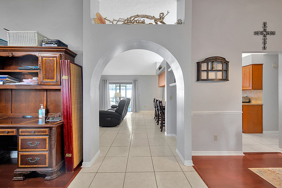 Lynn Davis 1414 Monte Lake Dr.-19