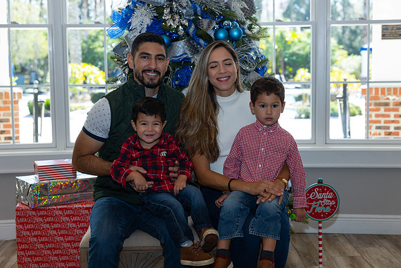 Grand Hampton Christmas 2024-46