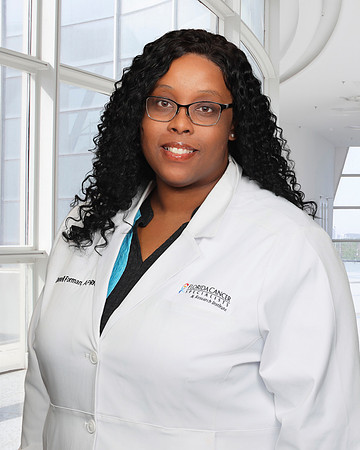 FCS Shenell Forman Headshot 2