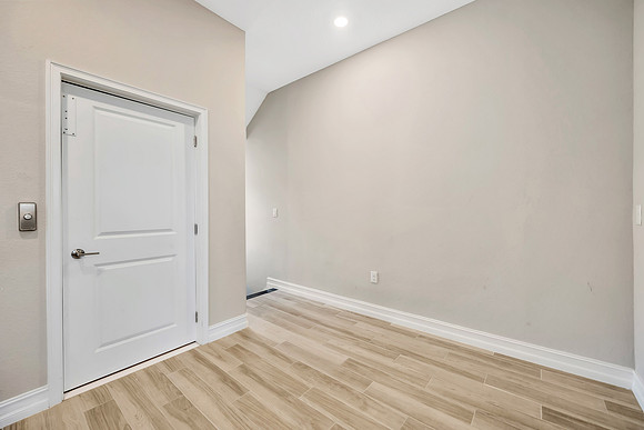 Dev 5351 Bridge St. Unit 100-13