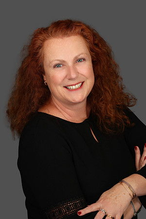 Christina Vidaol Headshot-1