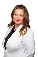 Cynthia Spencer Headshot White Background 4