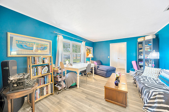 McKenzie 616 Greenbriar Dr.-19