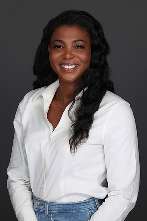 Nicole Lumpkin Professional Headshot-2