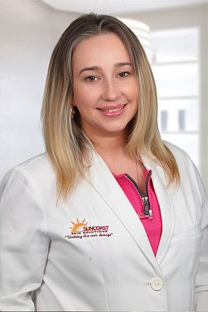 Patricia Spitzer Headshot Office Background 1
