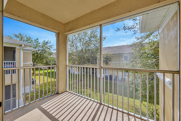Zoey 9507 Grovesdale Cir #201-5