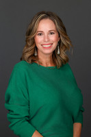 Niki Nonnemaker Professional Headshot-2