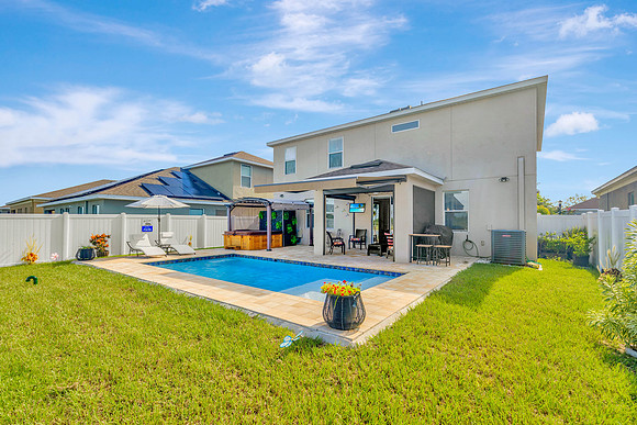 Vargas Grand Kempston Dr.-44