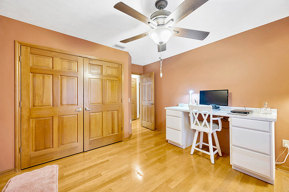 Linda Urban 11 Sycamore Ct. W-26
