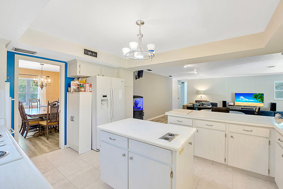 McKenzie 616 Greenbriar Dr.-35