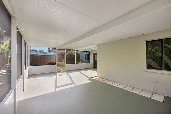 Brownlee Group 4304 Barret Ave-27