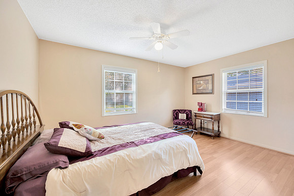 Curt 14918 Northwood Village Ln-2