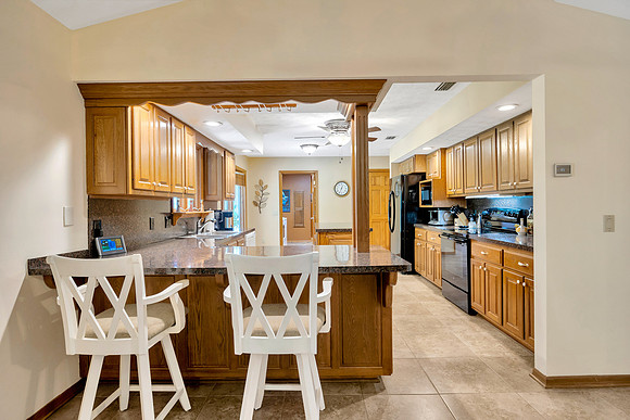 Linda Urban 11 Sycamore Ct. W-64