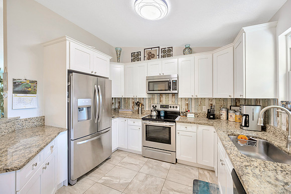 Mary Hayward 20168 SW 80th Pl-40