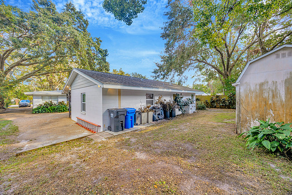 Leeann Sack 15040 Lake Magdalene Blvd.-51