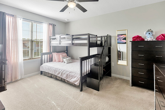 Vargas Grand Kempston Dr.-25