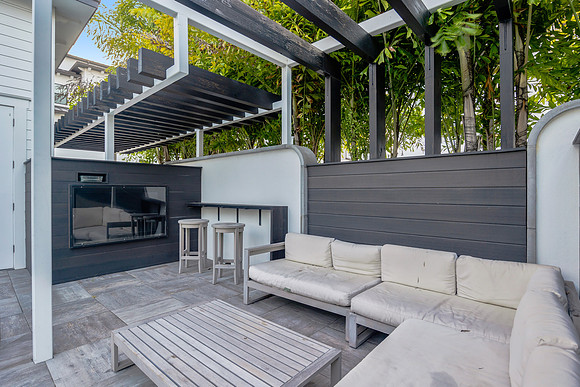 Dev 5351 Bridge St. Unit 100-85