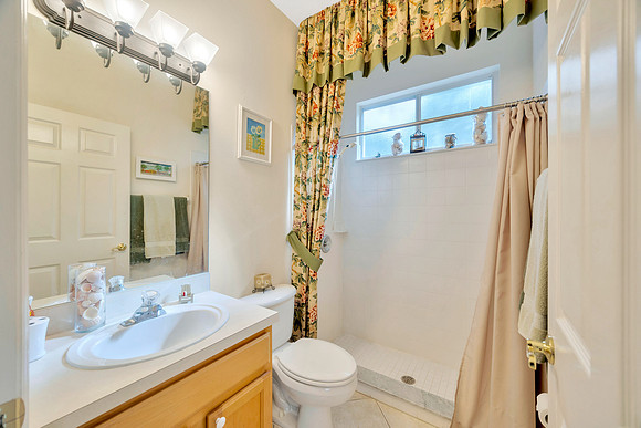 Kim 19157 Meadow Pine Dr.-43