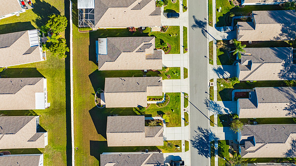 Linda Urban 2852 Banyan Hill Ln-11
