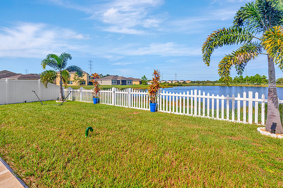 Vargas Grand Kempston Dr.-42