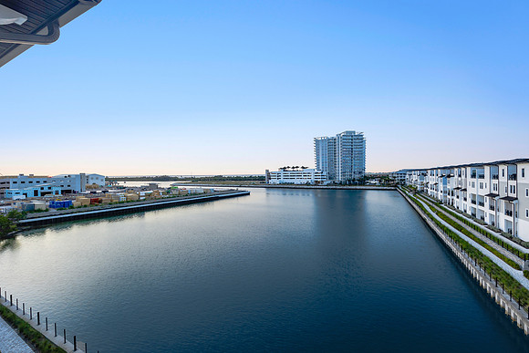 Dev 5351 Bridge St. Unit 100-91