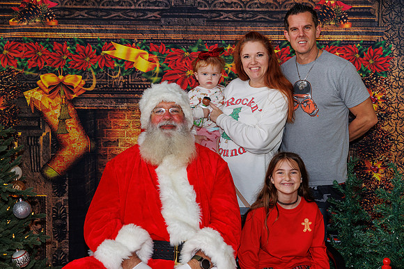 Live Oak Christmas December 14th 2024-97