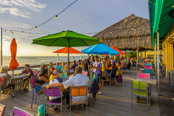 Sams Beach Bar Evening-100
