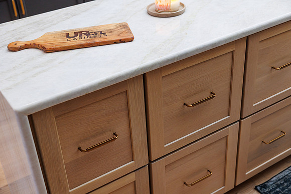UR Cabinets 3903 W. Angles St. Details-6
