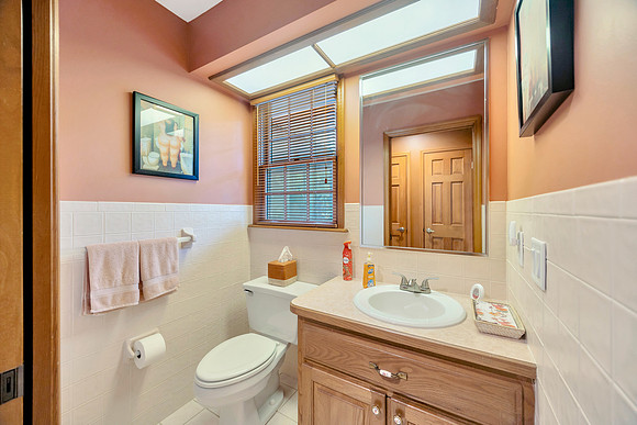 Linda Urban 11 Sycamore Ct. W-50