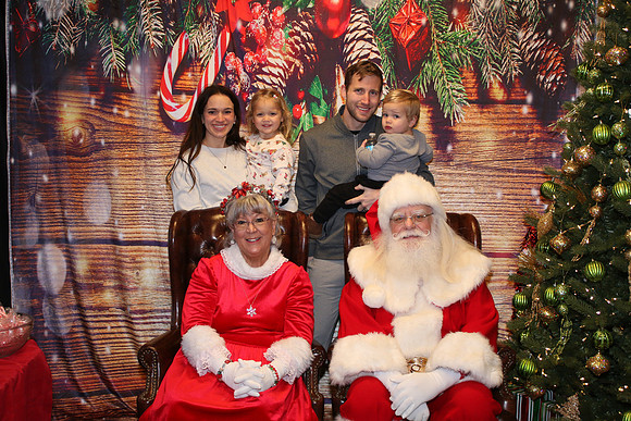 Hunters Green Christmas 2024-10