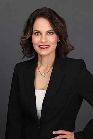 Maria Munoz Headshots-15